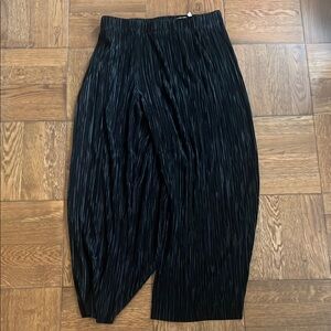 Alice + Olivia Black Wide Leg Pants
